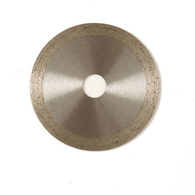 4,3 cala 110 × 1,2 / 1,8 × 10 × 20 mm Ciągłe diamentowe ostrze do tłoczenia na zimno do ceramiki, marmuru o długiej żywotności