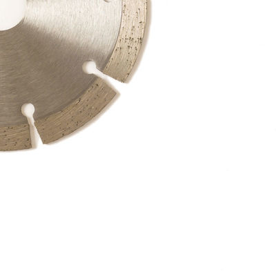 Prasa na zimno 5 cali 125 × 1,2 / 1,8 × 10 × 22,23 × 9T Segmentowe ostrze diamentowe do ogólnego zastosowania, kamienia i betonu