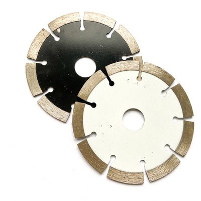 Wysokiej jakości 125 × 2,2 / 1,8 × 10 × 10 T Huachang 5 '' spawana laserowo granitowa piła diamentowa do cięcia na sucho o długiej żywotności