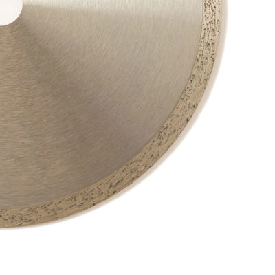 Ceramiczne ciągłe obręcze diamentowe ostrze tłoczone na zimno 9 cali '230 × 1,8 / 2,6 × 10 × 22,23 mm