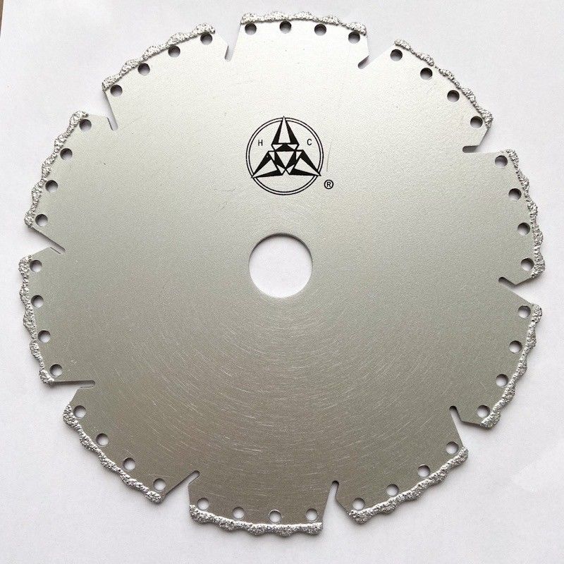 Wysokiej jakości 5 cali 125 × 1,4 / 2,4 × 8 × 9 T × 22,23 mm Tarcza tnąca diamentowa lutowana próżniowo do kamienia Ceramiczny plastikowy marmur
